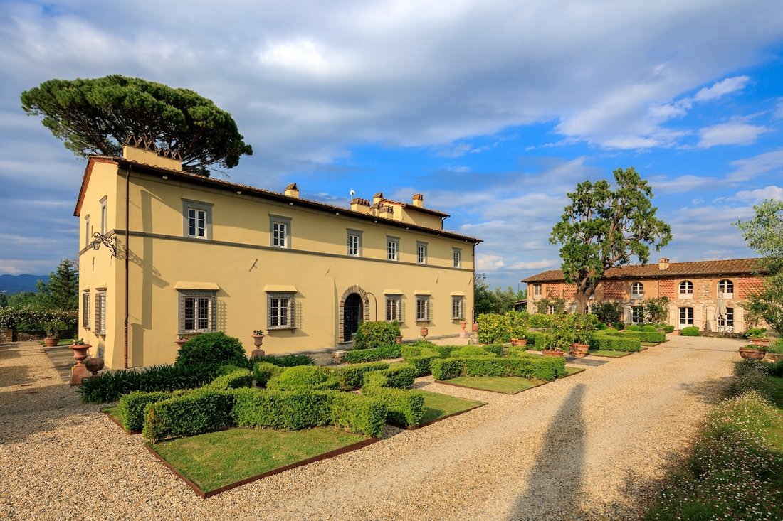 Farm Ranch in Historic Center, Lucca, Tuscany 1 - 13137212