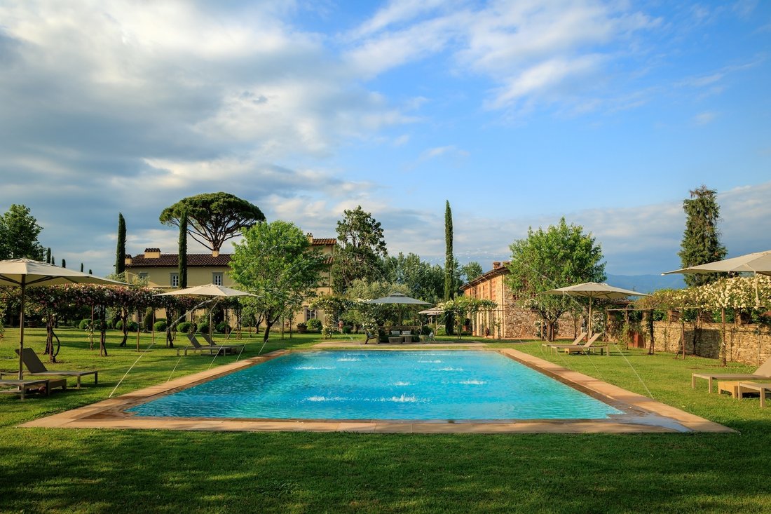 Farm Ranch in Historic Center, Lucca, Tuscany 2 - 13137212