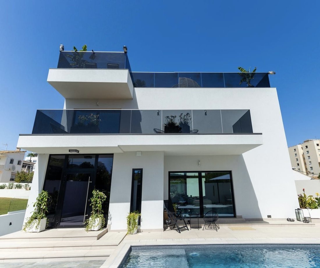 Villa in Benalmadena, Andalusia, Spain 1 - 15593828