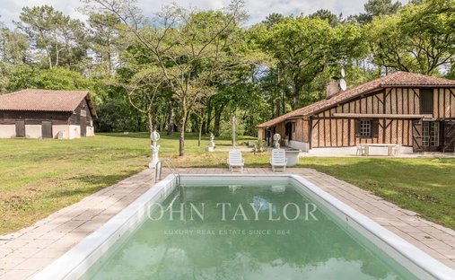 Estate in Gourbera, Nouvelle-Aquitaine, France 1