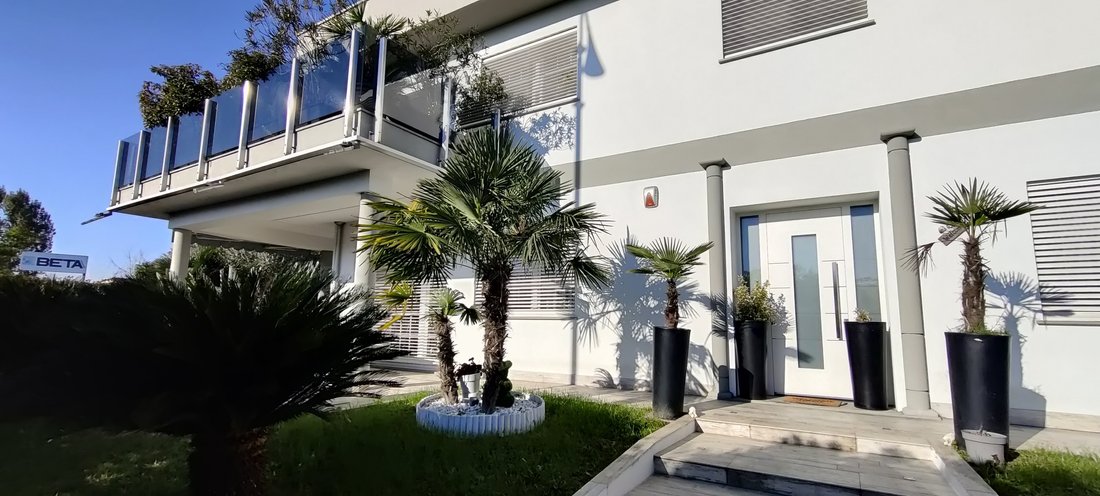 Villa a Area Lavanderie-Redecesio, Segrate, Lombardia 1 - 15488235