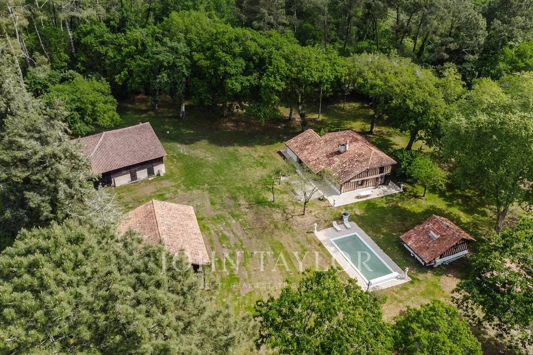 Estate in Gourbera, Nouvelle-Aquitaine, France 2 - 15594030