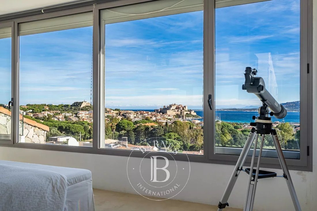 Villa in Secteur Périphérique, Calvi, France 2 - 15594347