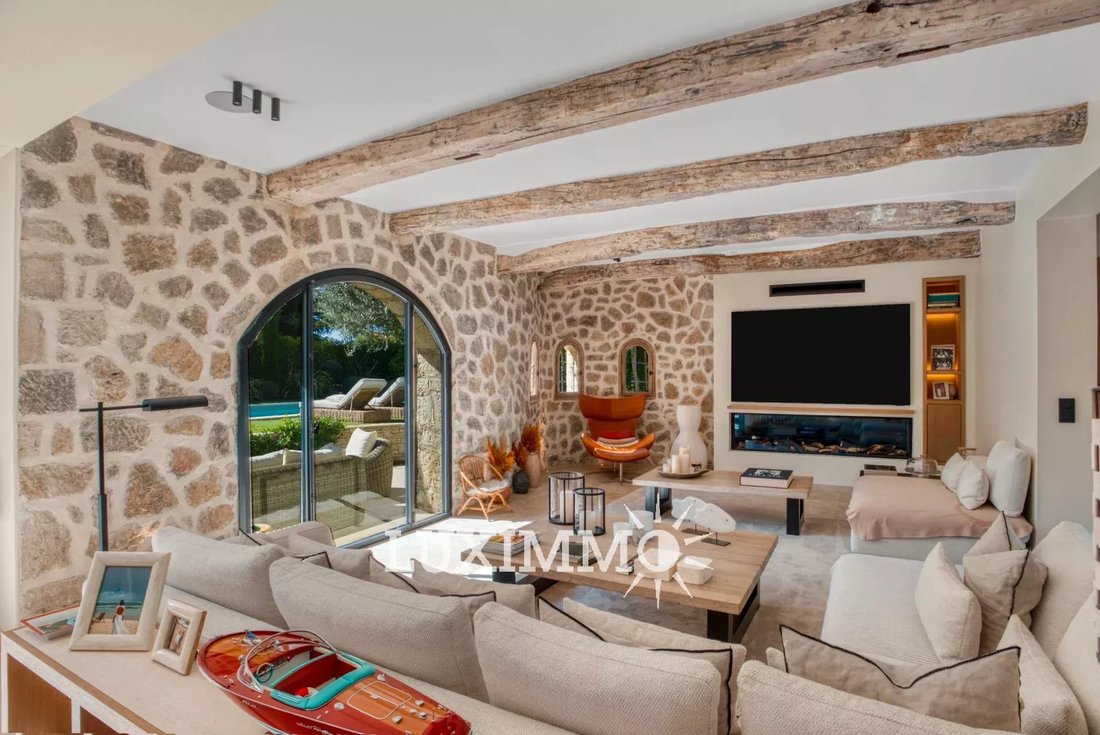 Villa in Blanchisserie, Le Cannet, France 4 - 15594264
