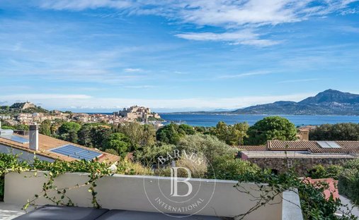 Villa in Secteur Périphérique, Calvi, France 1