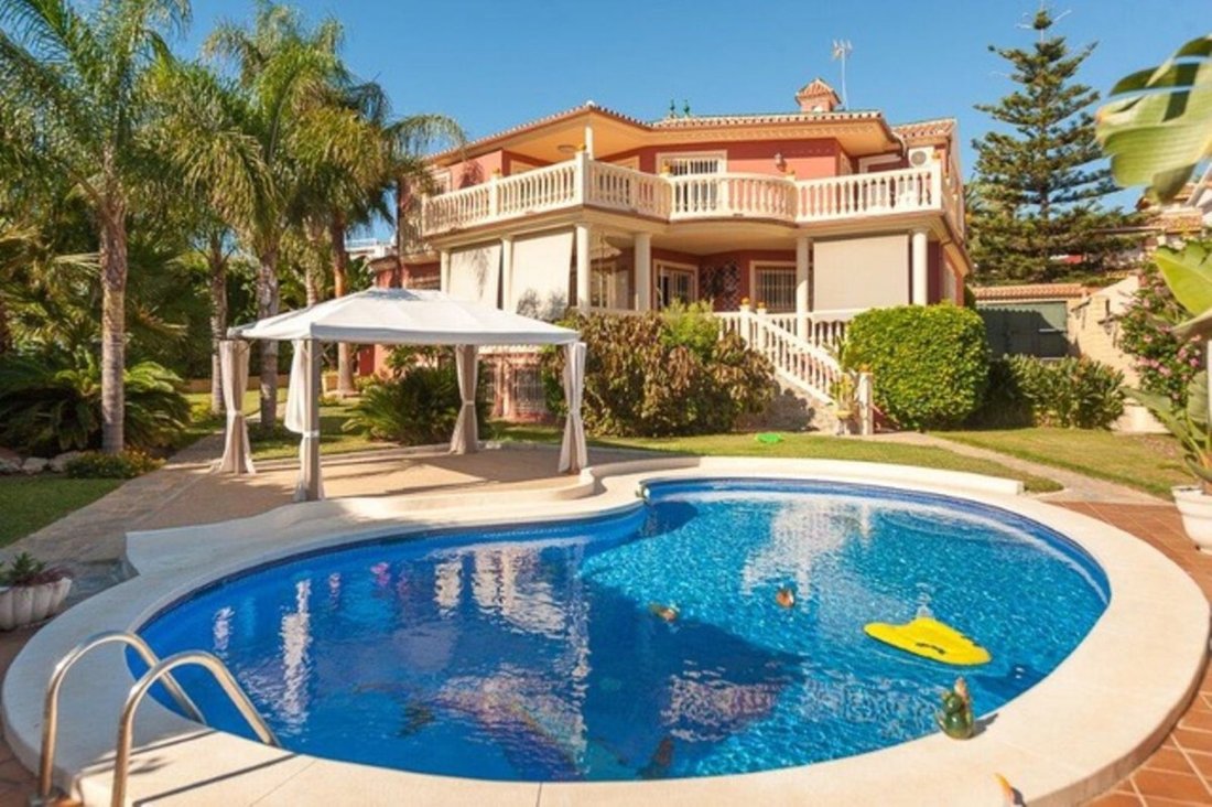 Villa in Torremolinos, Andalusia, Spain 1 - 13306772
