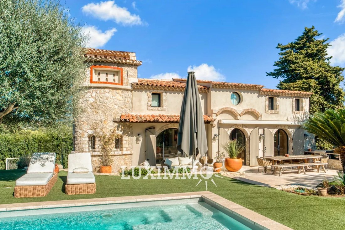 Villa in Blanchisserie, Le Cannet, France 1 - 15594264