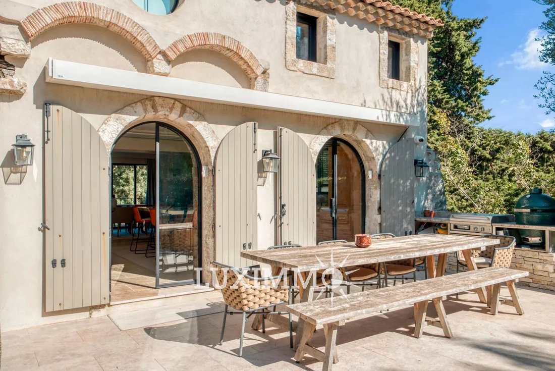 Villa in Blanchisserie, Le Cannet, France 2 - 15594264
