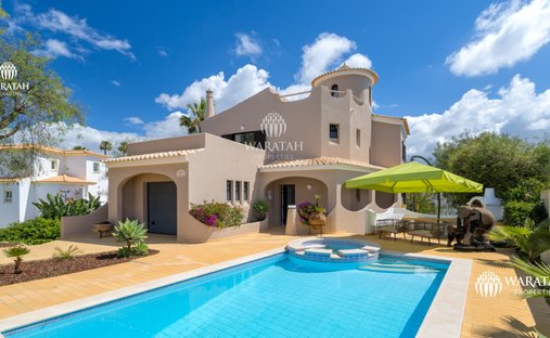 Villa in Lagoa und Carvoeiro, Portugal 1