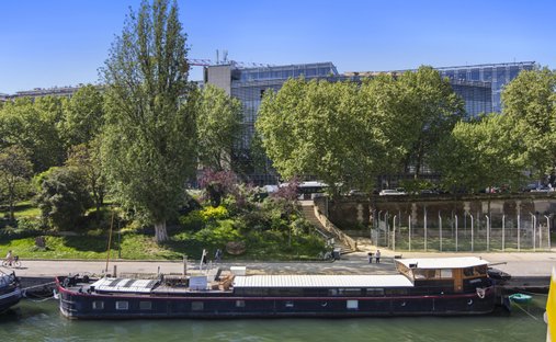 House in Paris, Île-de-France, France 1