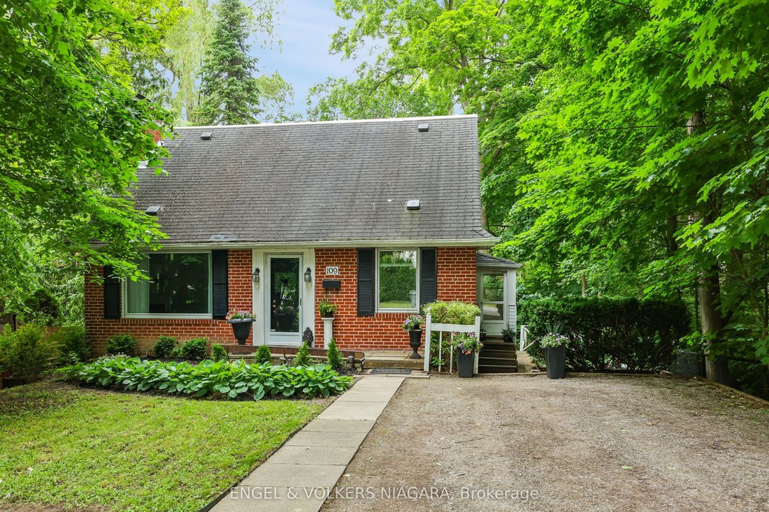 House in Vaughan, Ontario, Canada 2 - 15597358