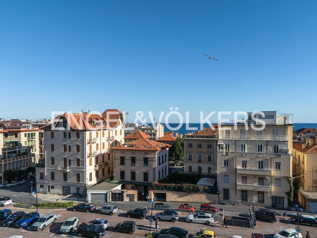 House in Central Hill, Alassio, Liguria 3 - 15594677
