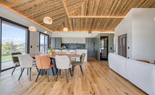 House in Annecy, Auvergne-Rhône-Alpes, France 1