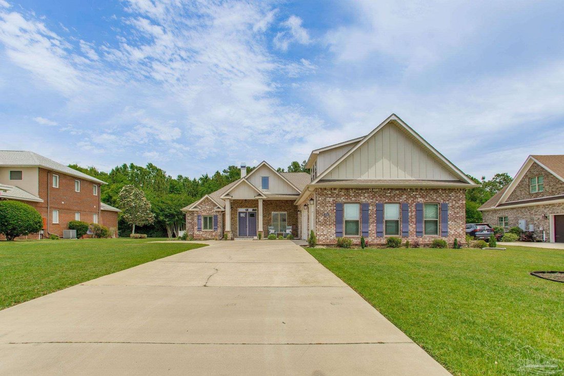 House in Milton, Florida, United States 2 - 15598225