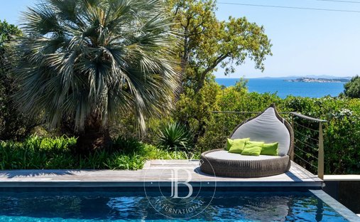 House in Bonifacio, Corsica, France 1