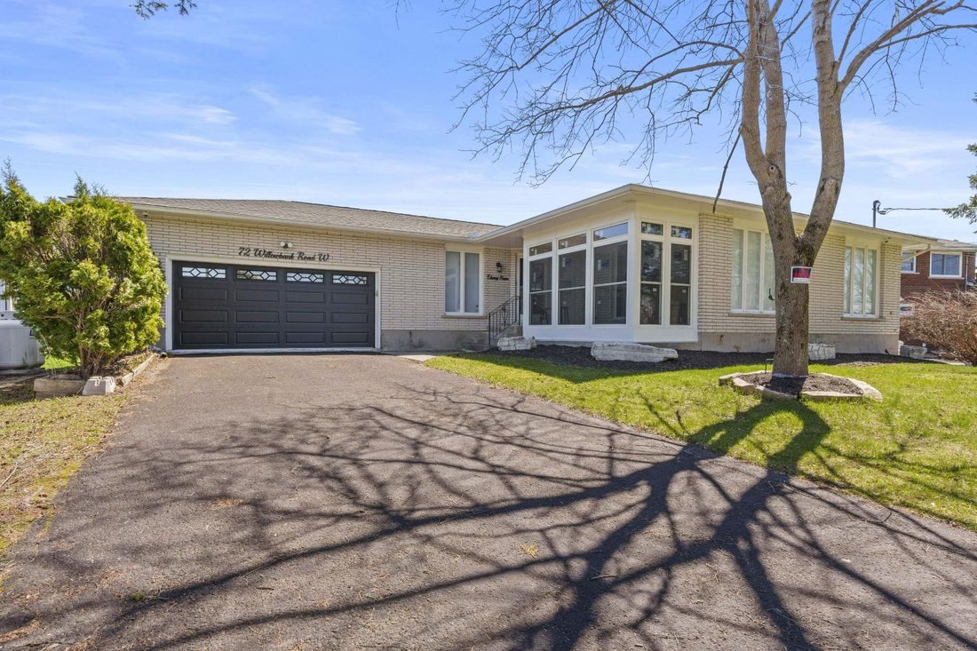 House in Gananoque, Ontario, Canada 4 - 15059931