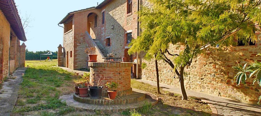 Altro a Asciano, Toscana, Italia 2 - 15596924