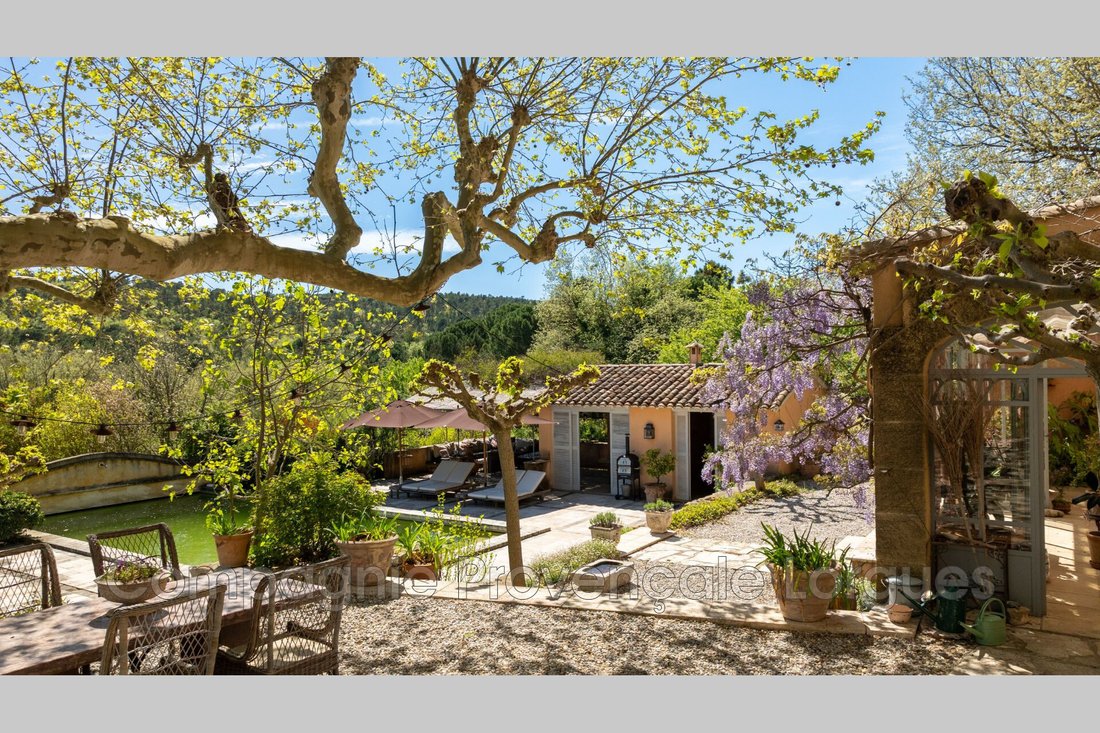 Villa in Le Val, Provence-Alpes-Côte d'Azur, France 4 - 15595845