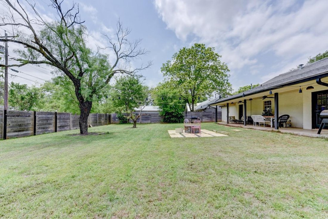 House in Fredericksburg, Texas, United States 4 - 15595983