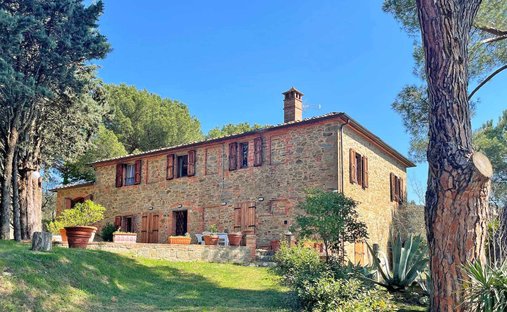 Country House in Sinalunga, Tuscany, Italy 1
