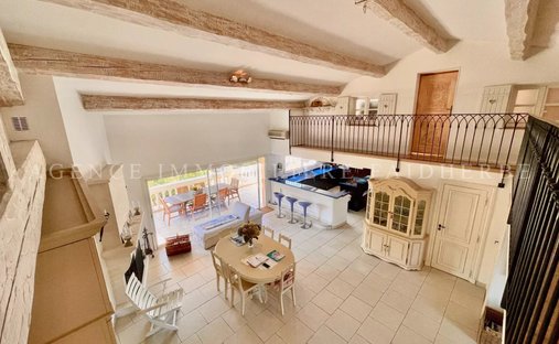 Apartment in Bel Air-Jasse des Bernades La Crau-Les Barettes, Salon-de-Provence, France 1