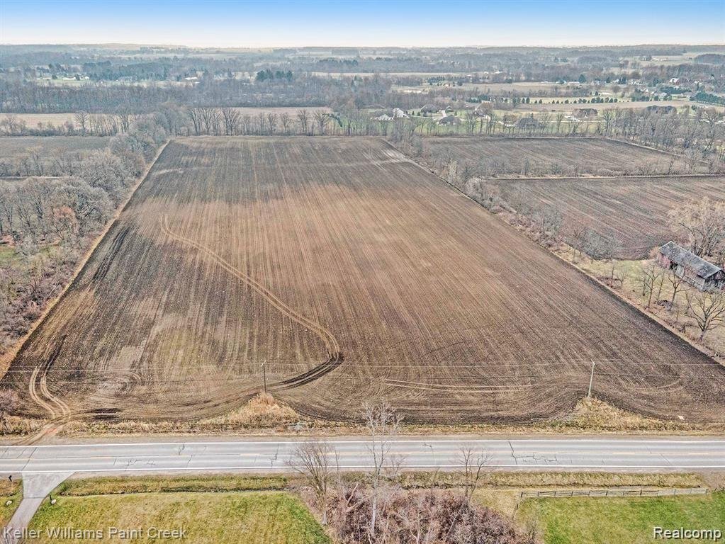 Land in Bruce Twp, Michigan, United States 1 - 14643700
