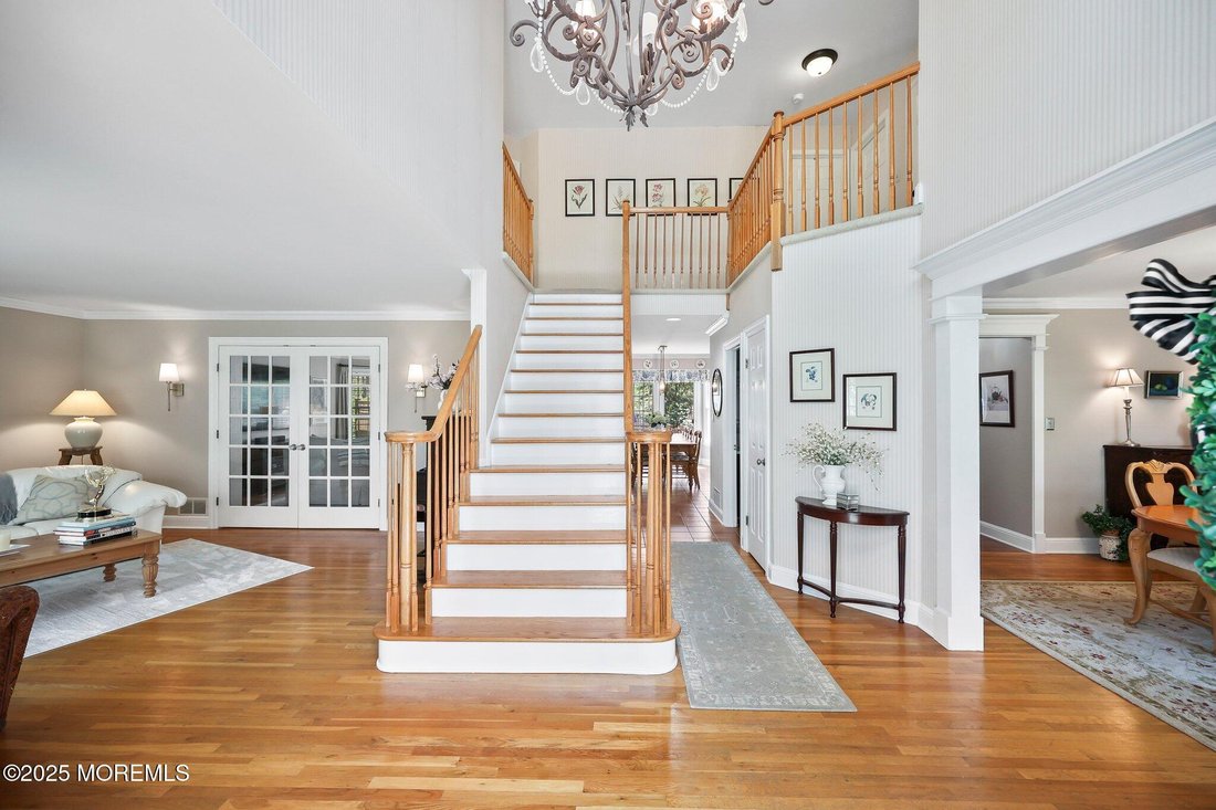 House in Manalapan Township, New Jersey, United States 4 - 15601229