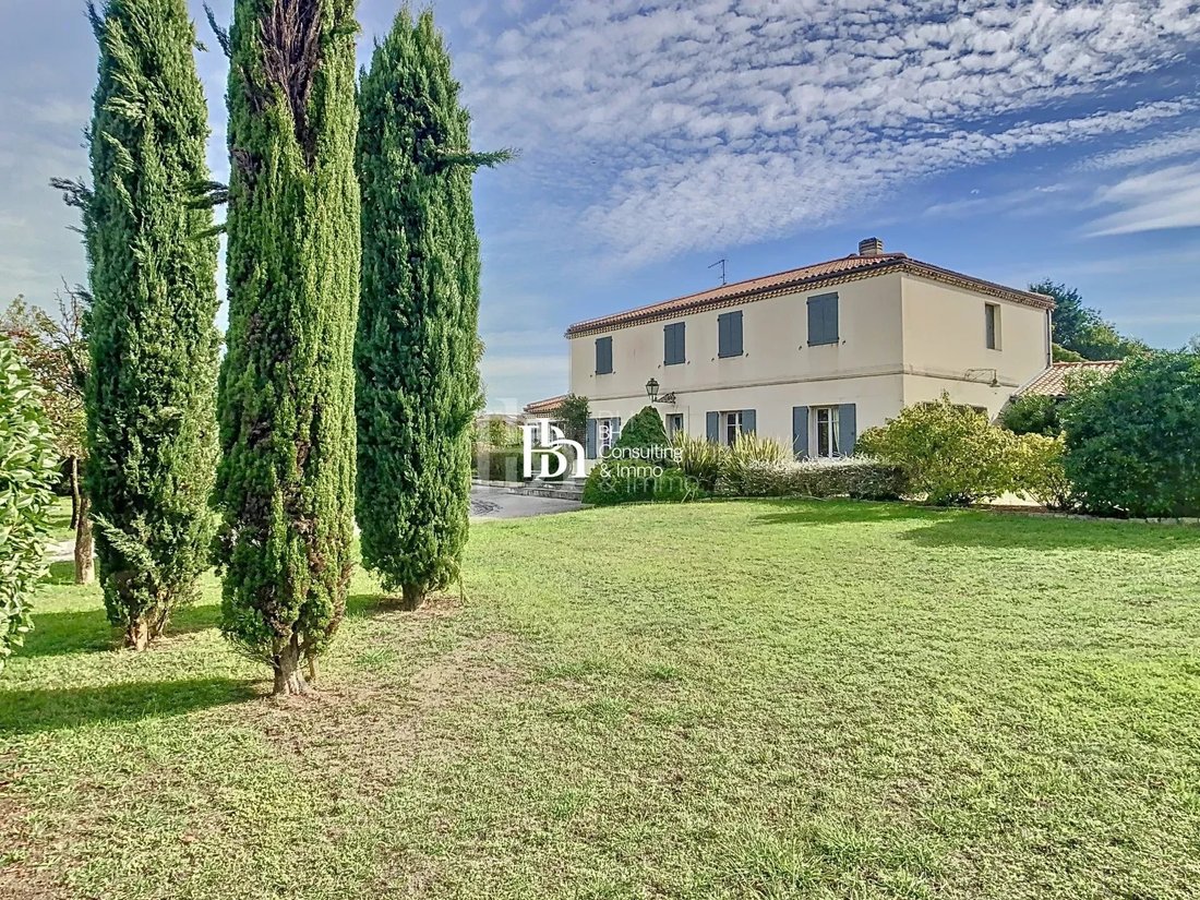 Country House in Sud, Léognan, France 3 - 15602855
