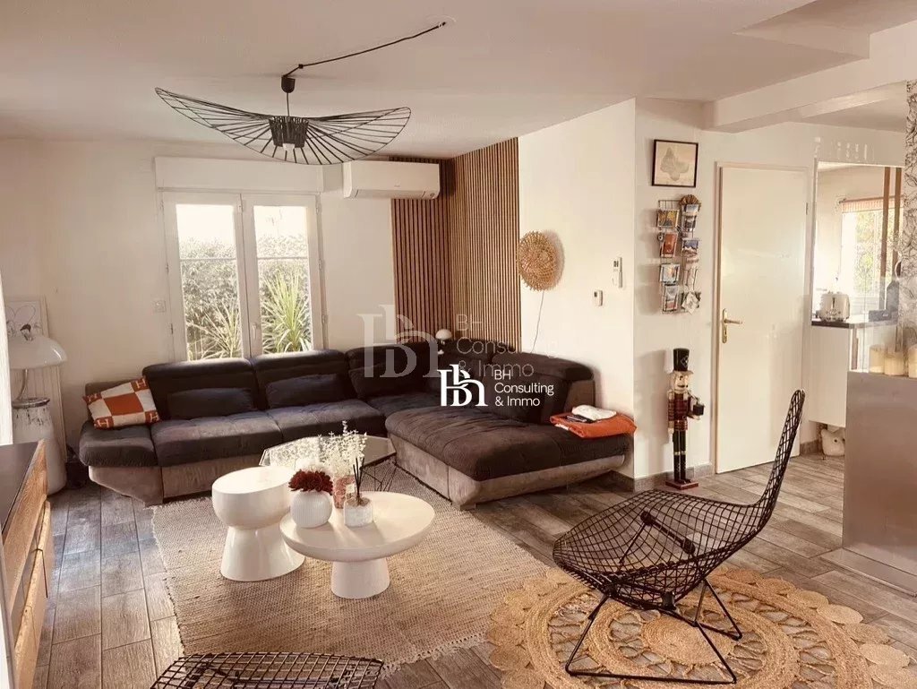 House in Villenave-d'Ornon, Nouvelle-Aquitaine, France 2 - 15602828