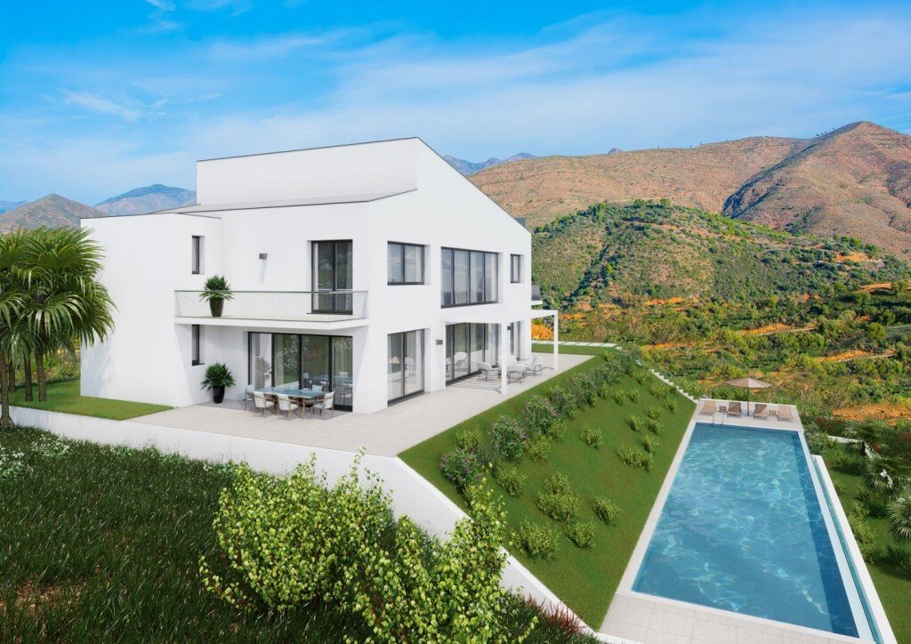 Villa in Elviria-Cabopino, Marbella, Spain 3 - 15603063