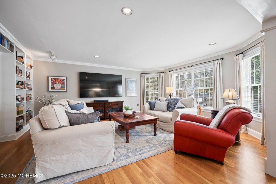 House in Manalapan Township, New Jersey, United States 5 - 15601229