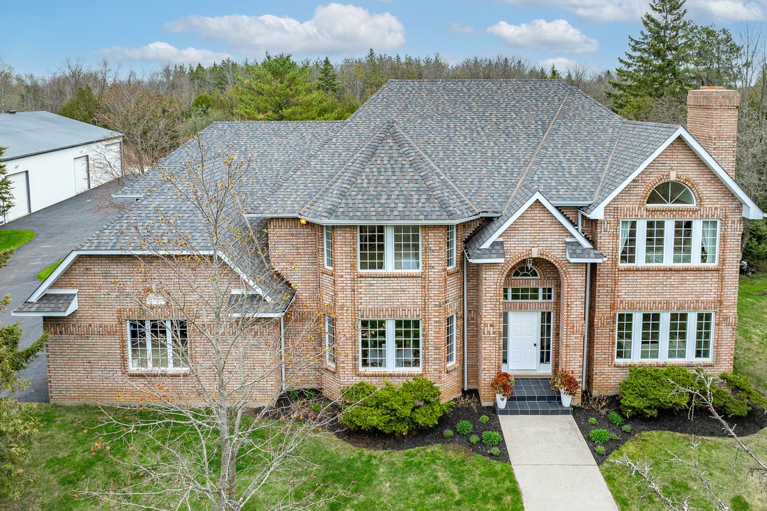 House in Milton, Ontario, Canada 3 - 15603012