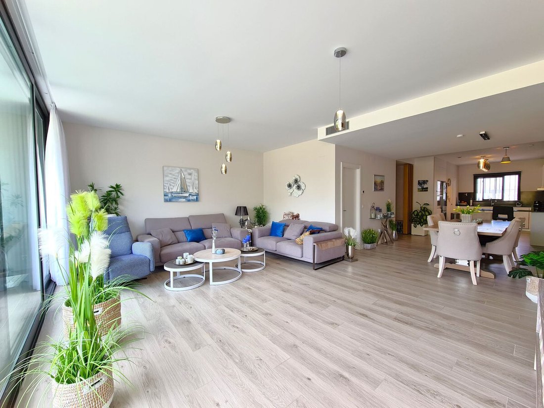 Townhouse in San Roque, Andalusia, Spain 3 - 15541113