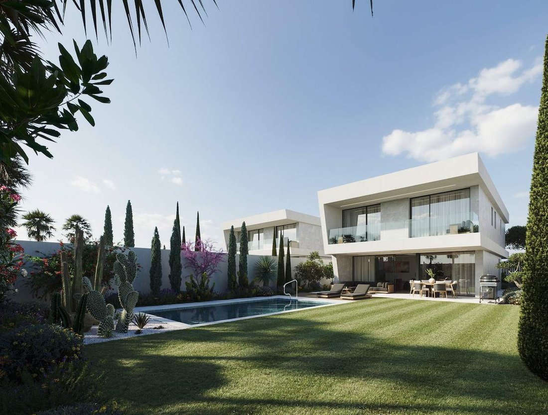 Villa in San Pedro de Alcantara, Andalusia, Spain 1 - 15524561