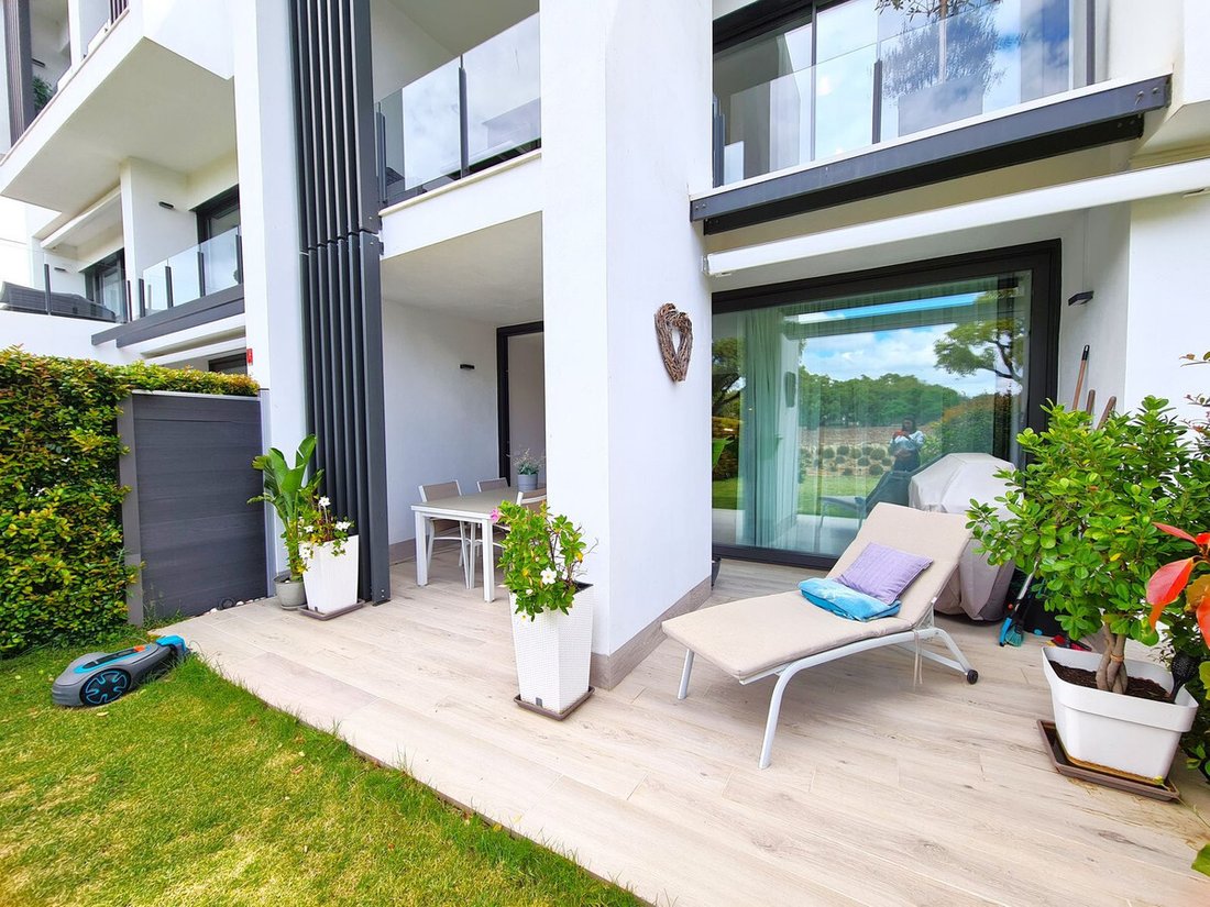 Townhouse in Sotogrande, San Roque, Andalusia 1 - 15541112