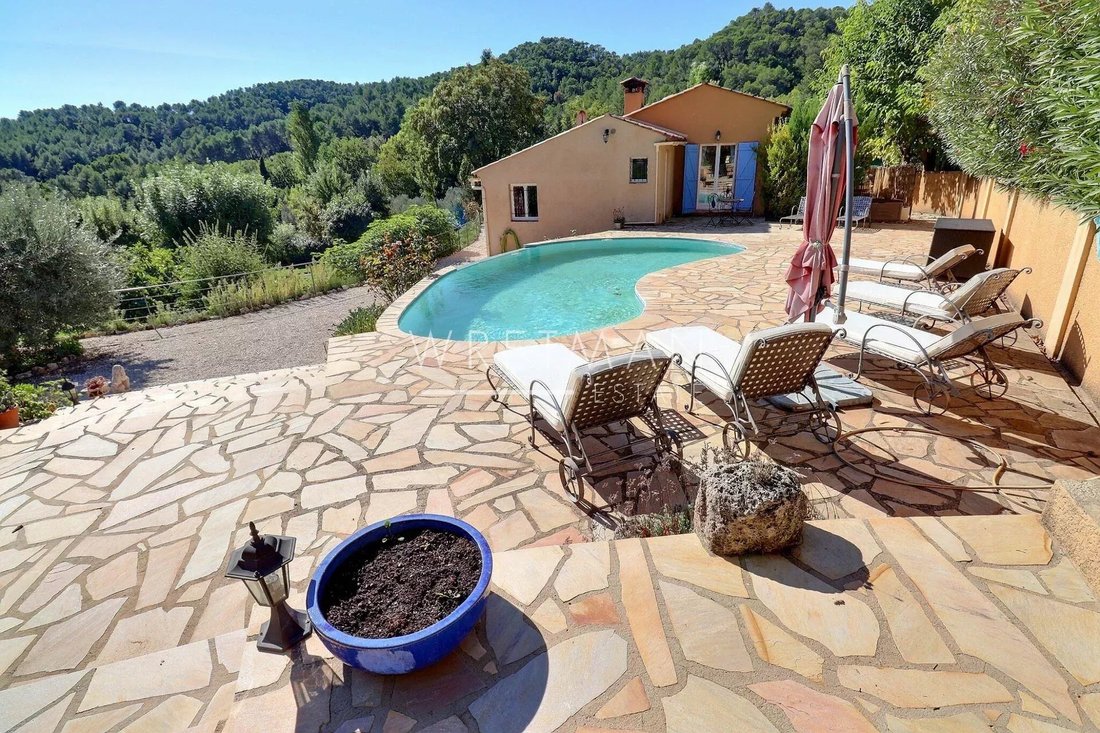 Villa in Cotignac, Provence-Alpes-Côte d'Azur, France 1 - 15602933