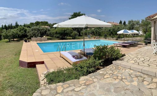 Villa in Ouest, Lorgues, France 1