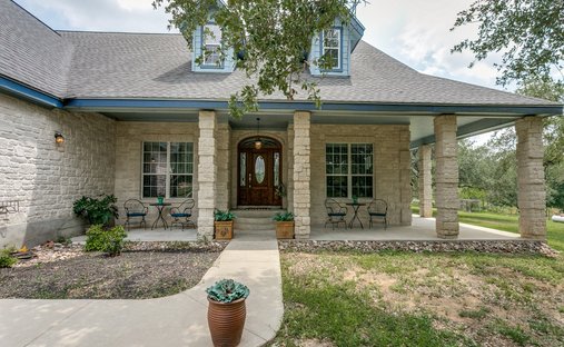 Farm Ranch in Von Ormy, Texas, United States 1