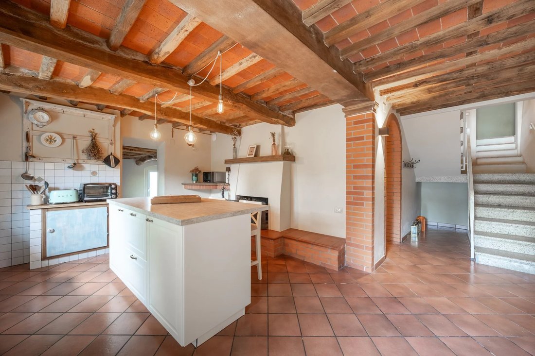 House in Montevettolini, Monsummano Terme, Tuscany 4 - 15601746