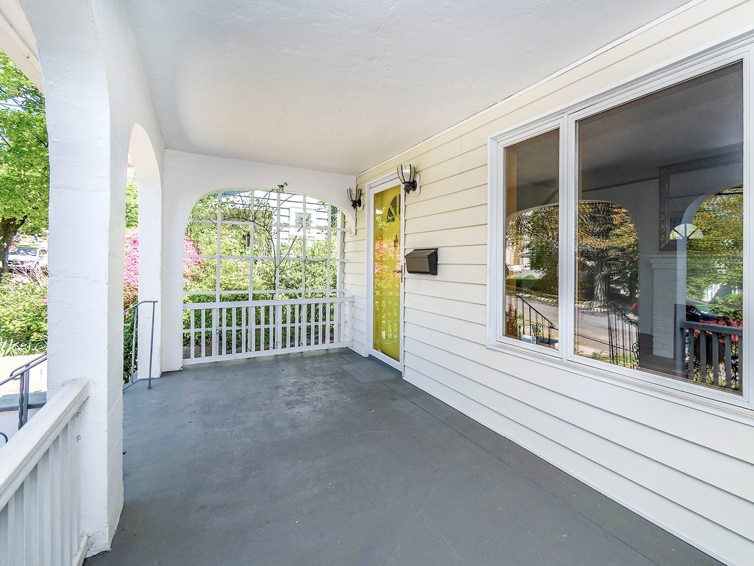 House in Port Washington, New York, United States 1 - 15601396