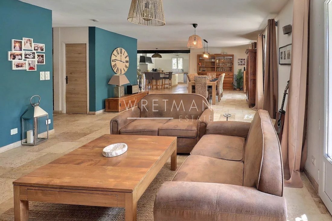 Villa in Carcès, Provence-Alpes-Côte d'Azur, France 4 - 15602927