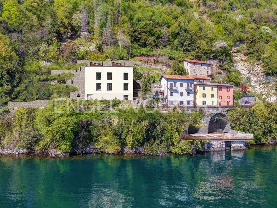 Villa in Brienno, Lombardy, Italy 2 - 15604384