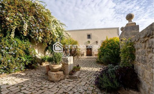 Villa in Modica Bassa, Modica, Sicily 1