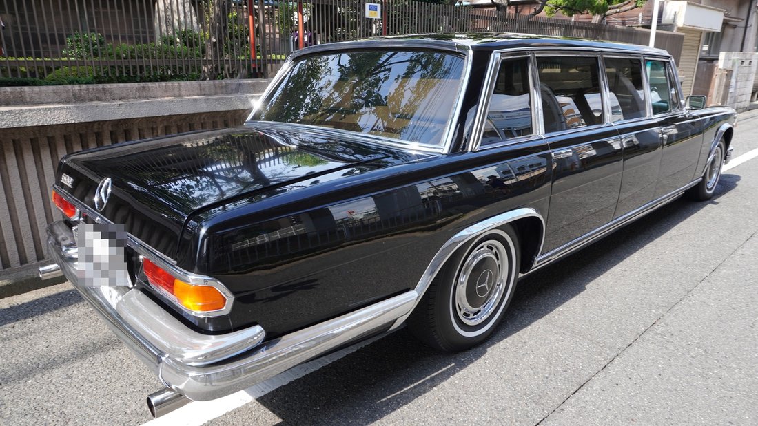 Limousine in Osaka, Osaka, Japan 5 - 15604039