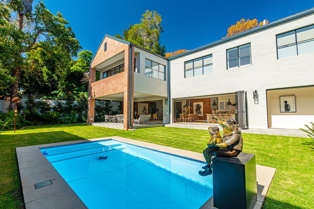House in Parktown North, Saxonwold, Gauteng 1 - 15602667