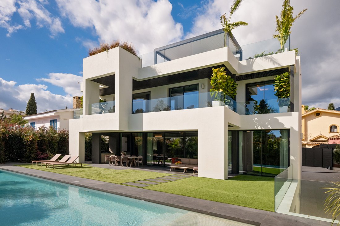 Villa in Marbella, Andalusia, Spain 1 - 15601663