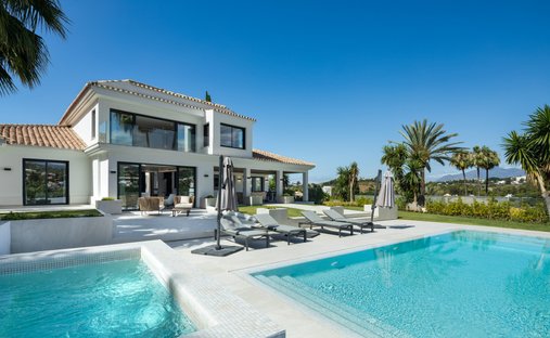 Villa in Nueva Andalucía, Marbella, Spanien 1