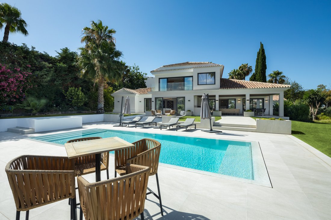 Villa in Nueva Andalucia, Marbella, Spain 2 - 15604358