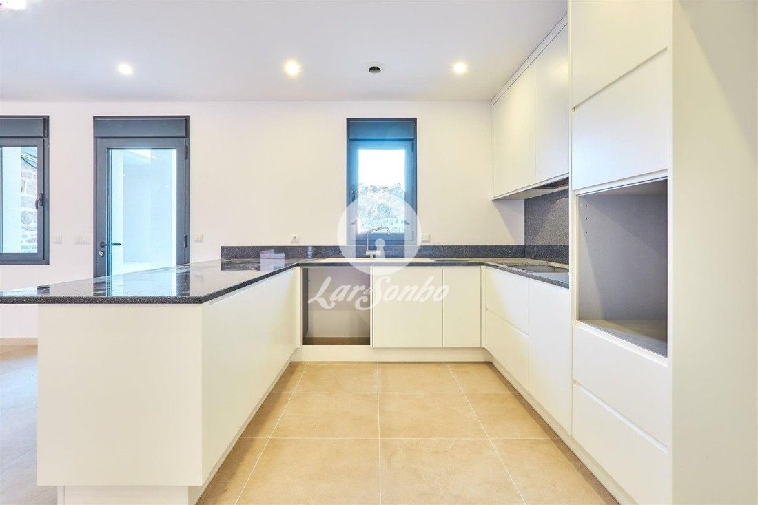 Townhouse in Senhora da Hora, Porto District, Portugal 5 - 15604146