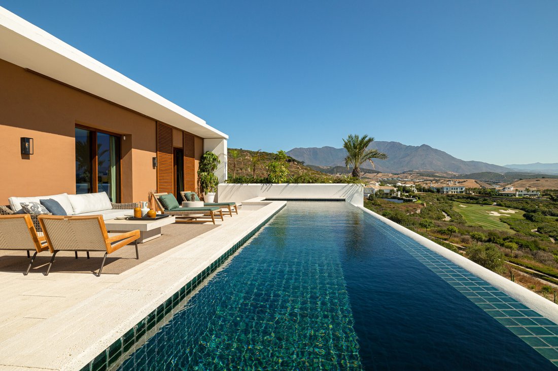 Villa in Casares, Andalusia, Spain 1 - 15604442